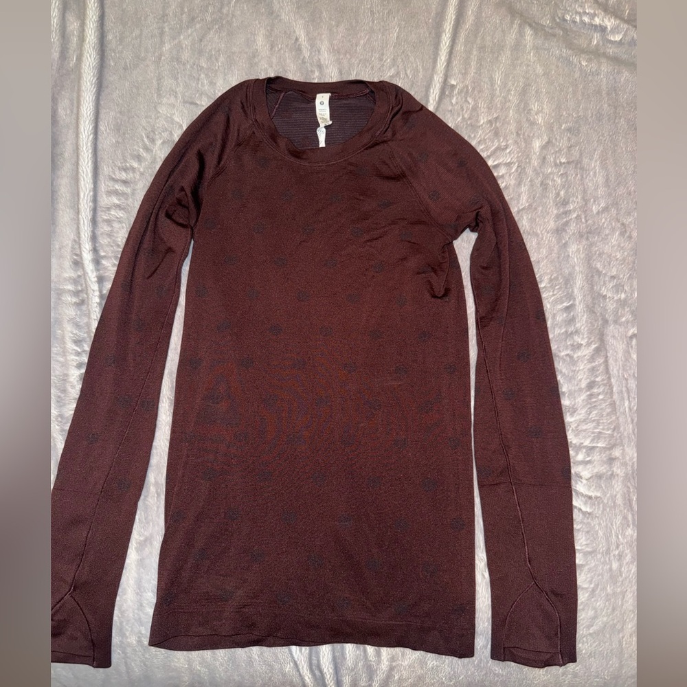 Lululemon swiftly tech long sleeve shirt size 4